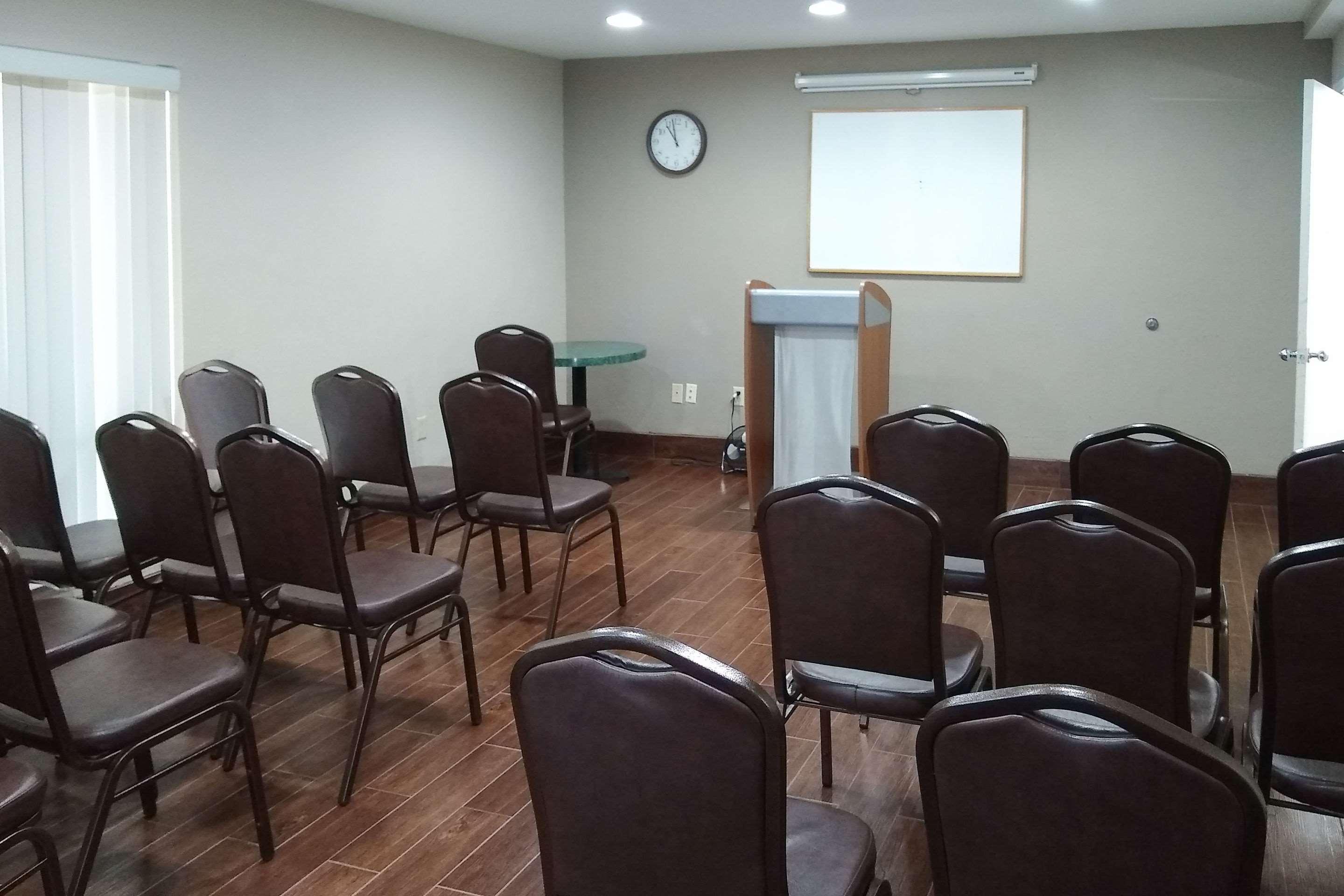 Econo & West - Energy Corridor Hotel 2*