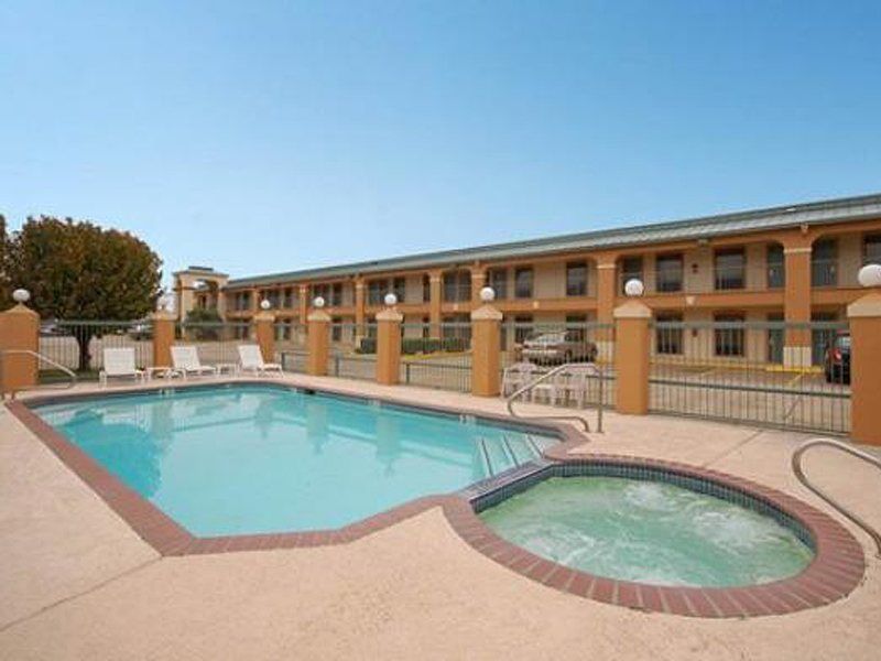 Econo & West - Energy Corridor Hotel Houston