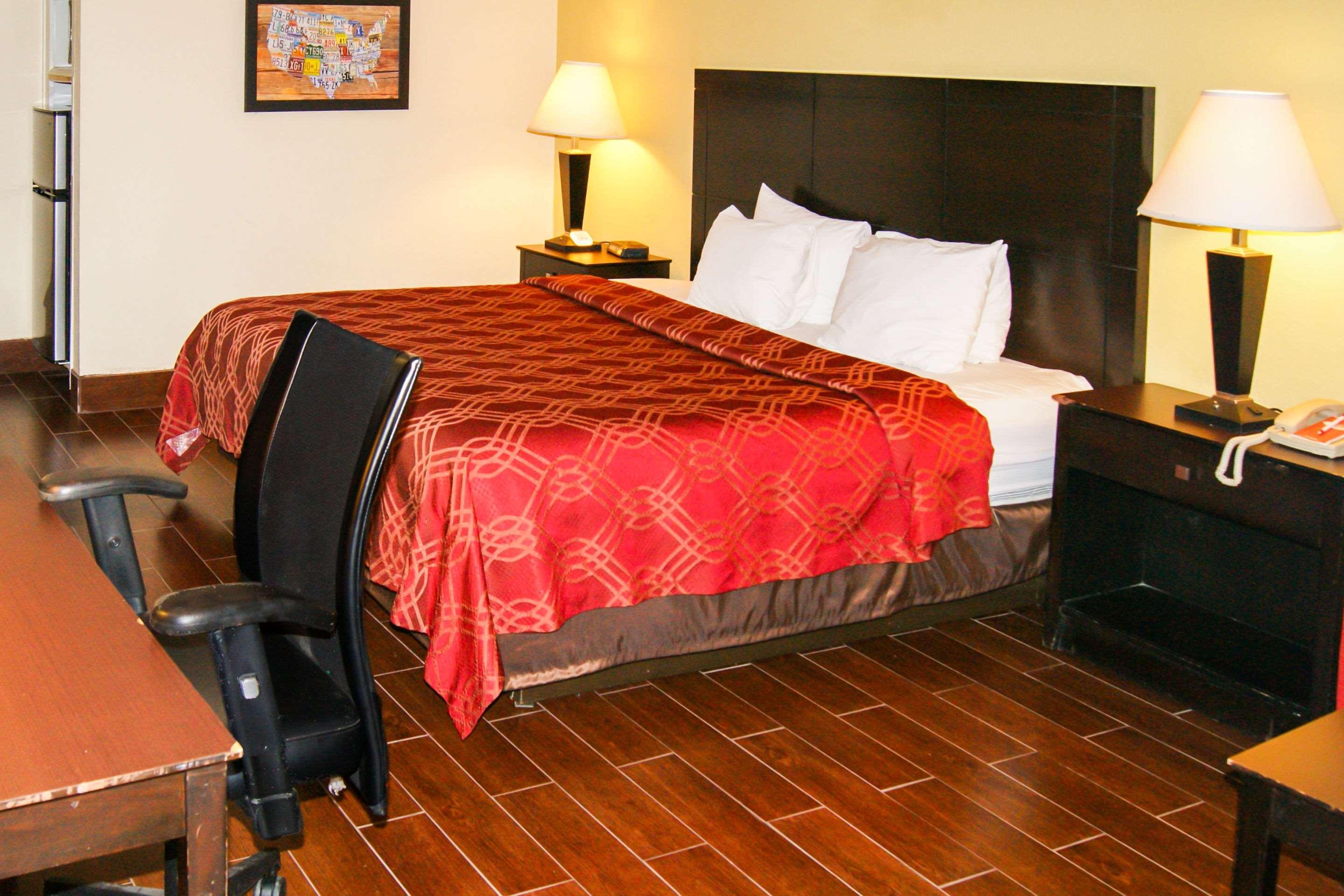 Hotel Econo Inn&suites West – Energy Corridor