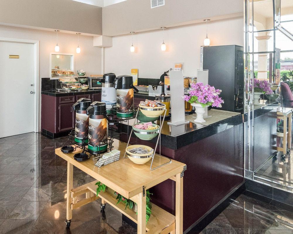 Econo Inn&suites West – Energy Corridor 2* Houston