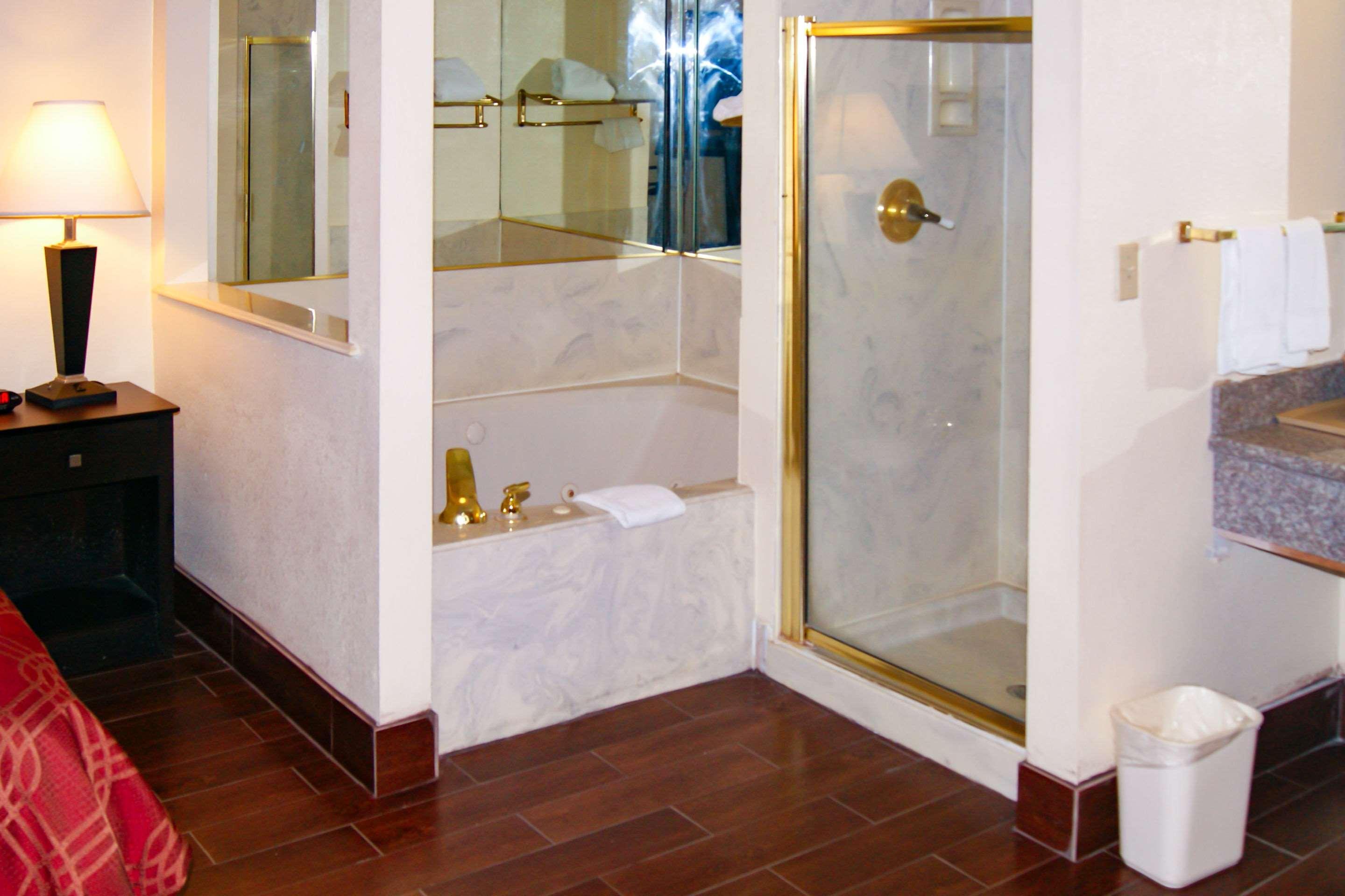 Econo Inn&suites West – Energy Corridor Hotel Houston