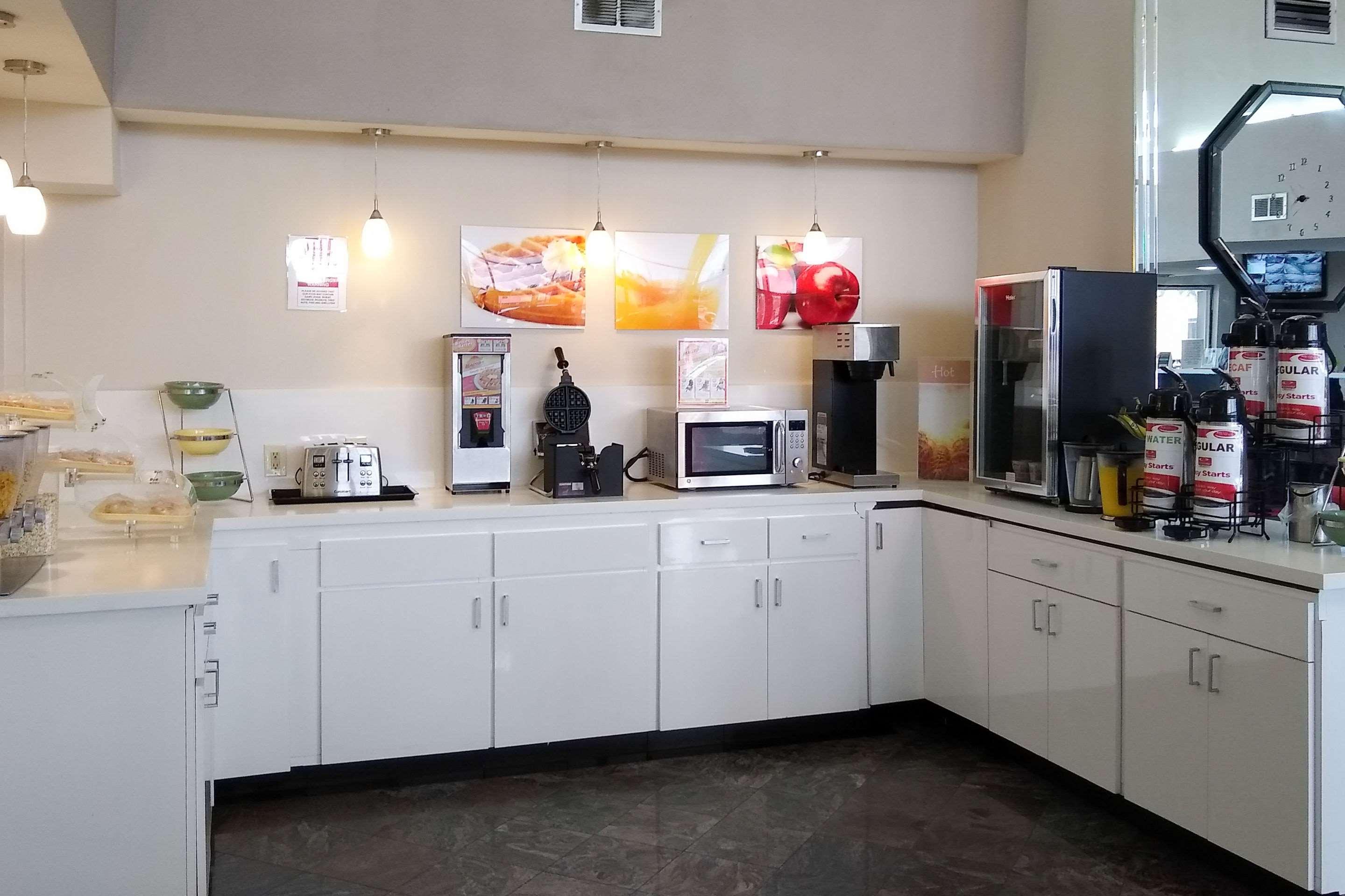 Econo Inn&suites West – Energy Corridor 2* Houston
