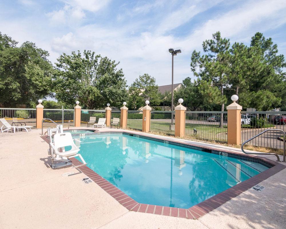 Econo Inn&suites West – Energy Corridor