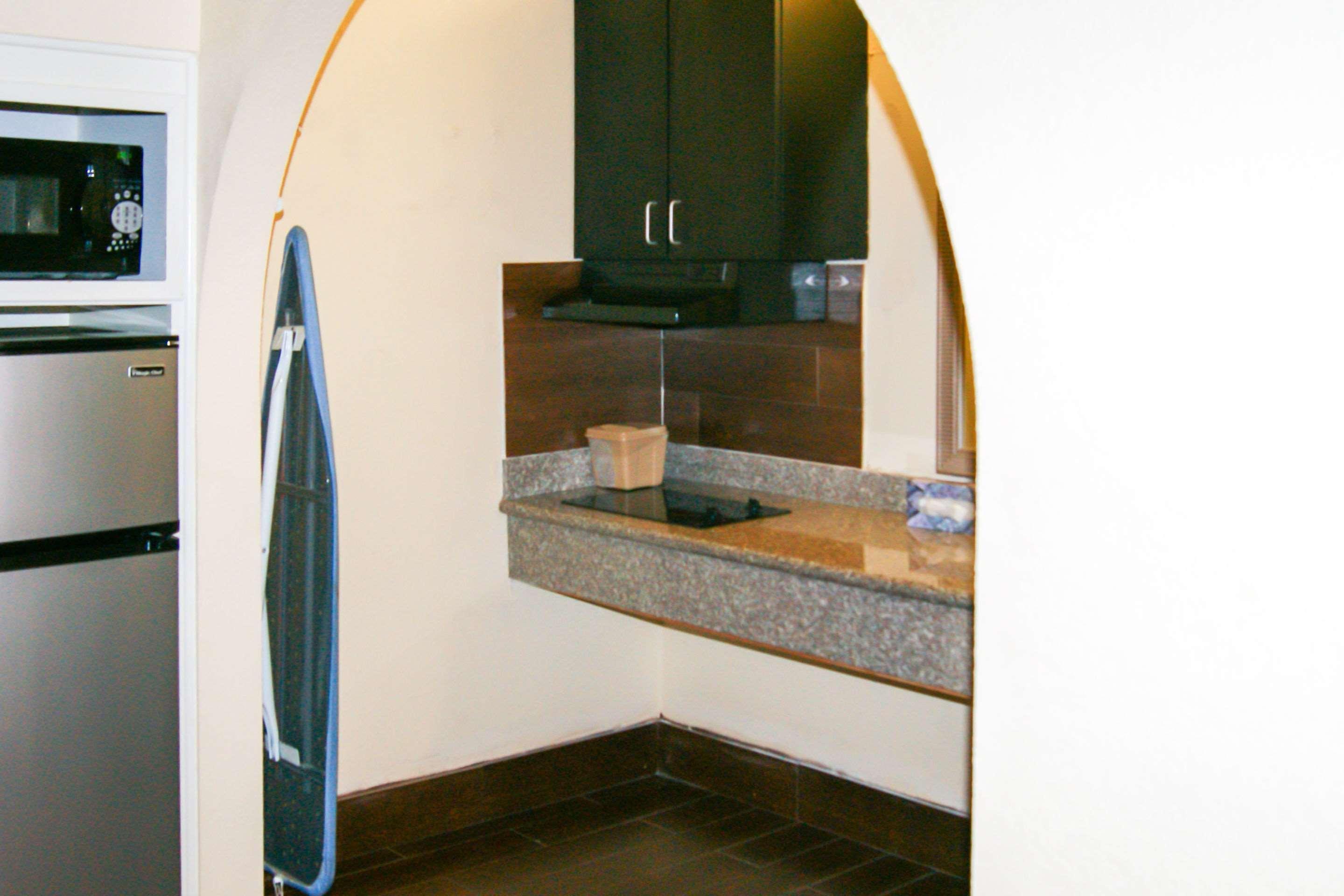 Econo Inn&suites West – Energy Corridor 2* Houston