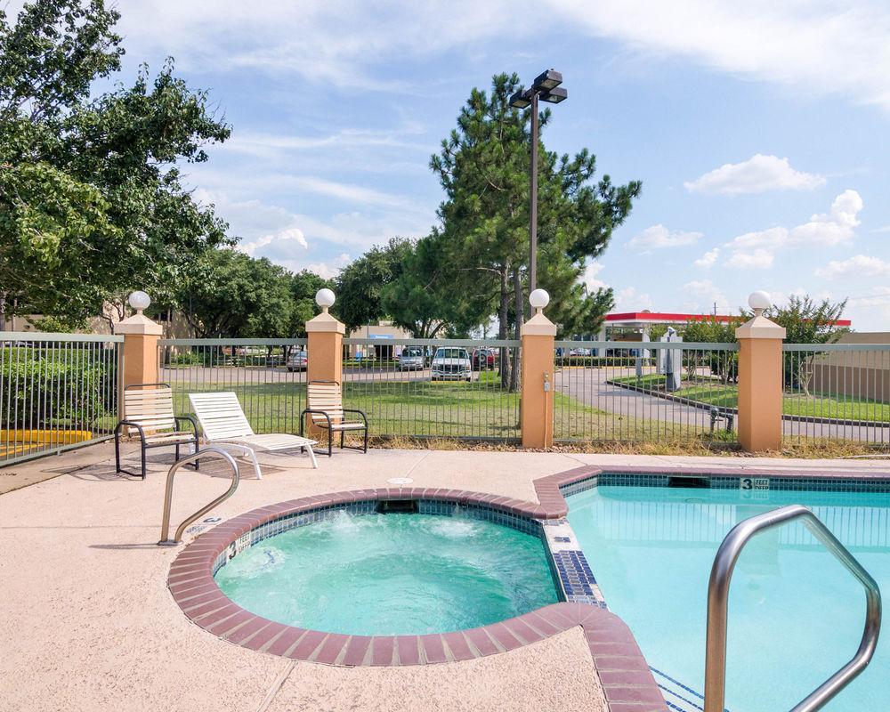 Econo Inn&suites West – Energy Corridor Hotel 2*