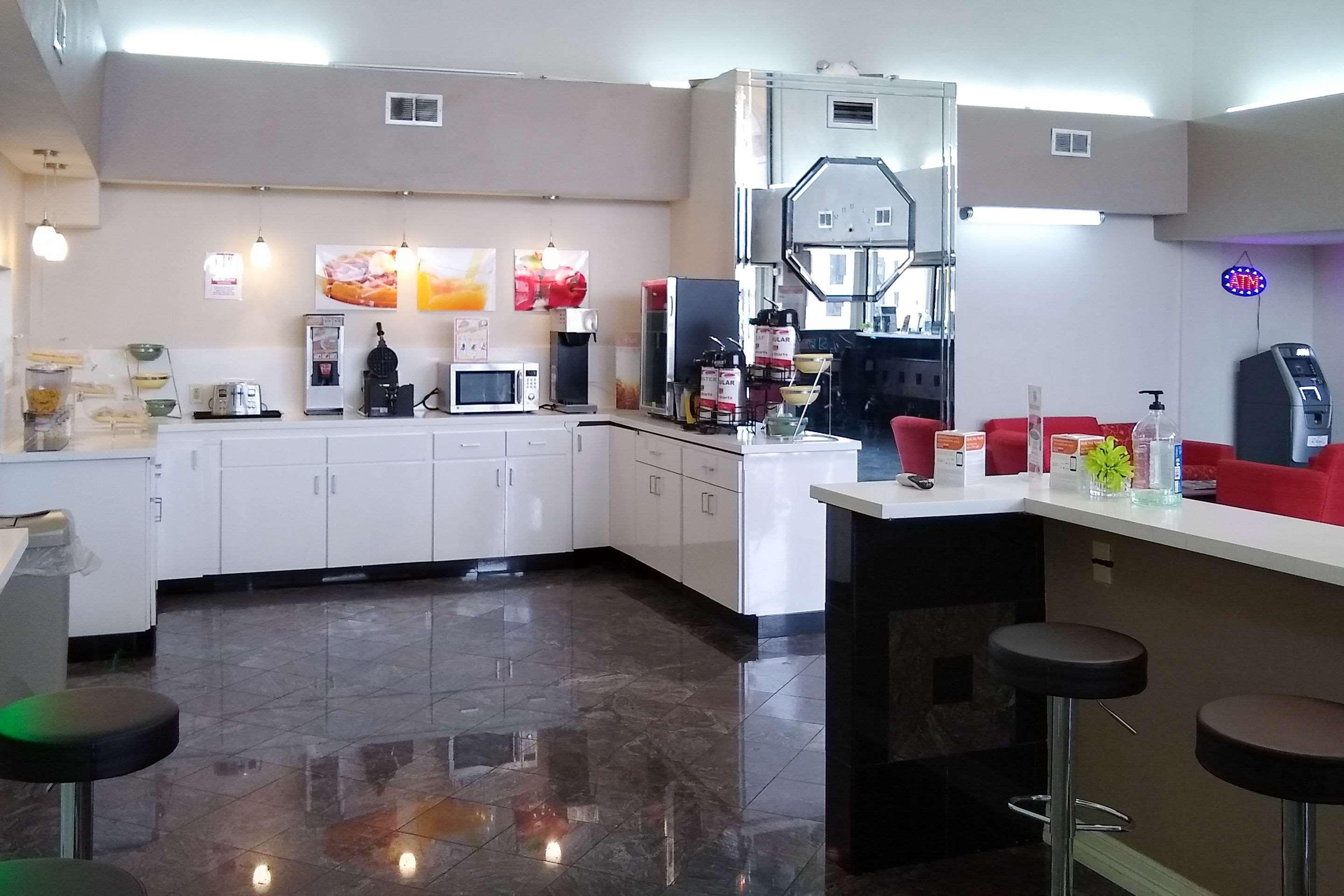 Hotel Econo Inn&suites West – Energy Corridor Houston